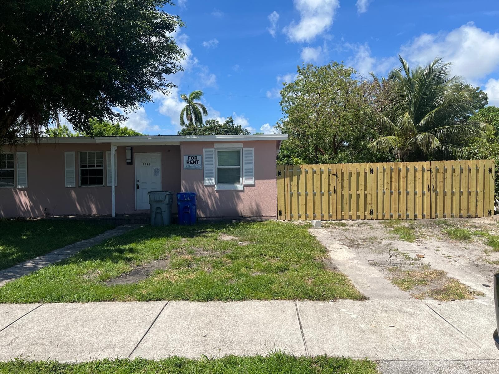 4721 NE 18th Avenue, Pompano Beach FL 33064