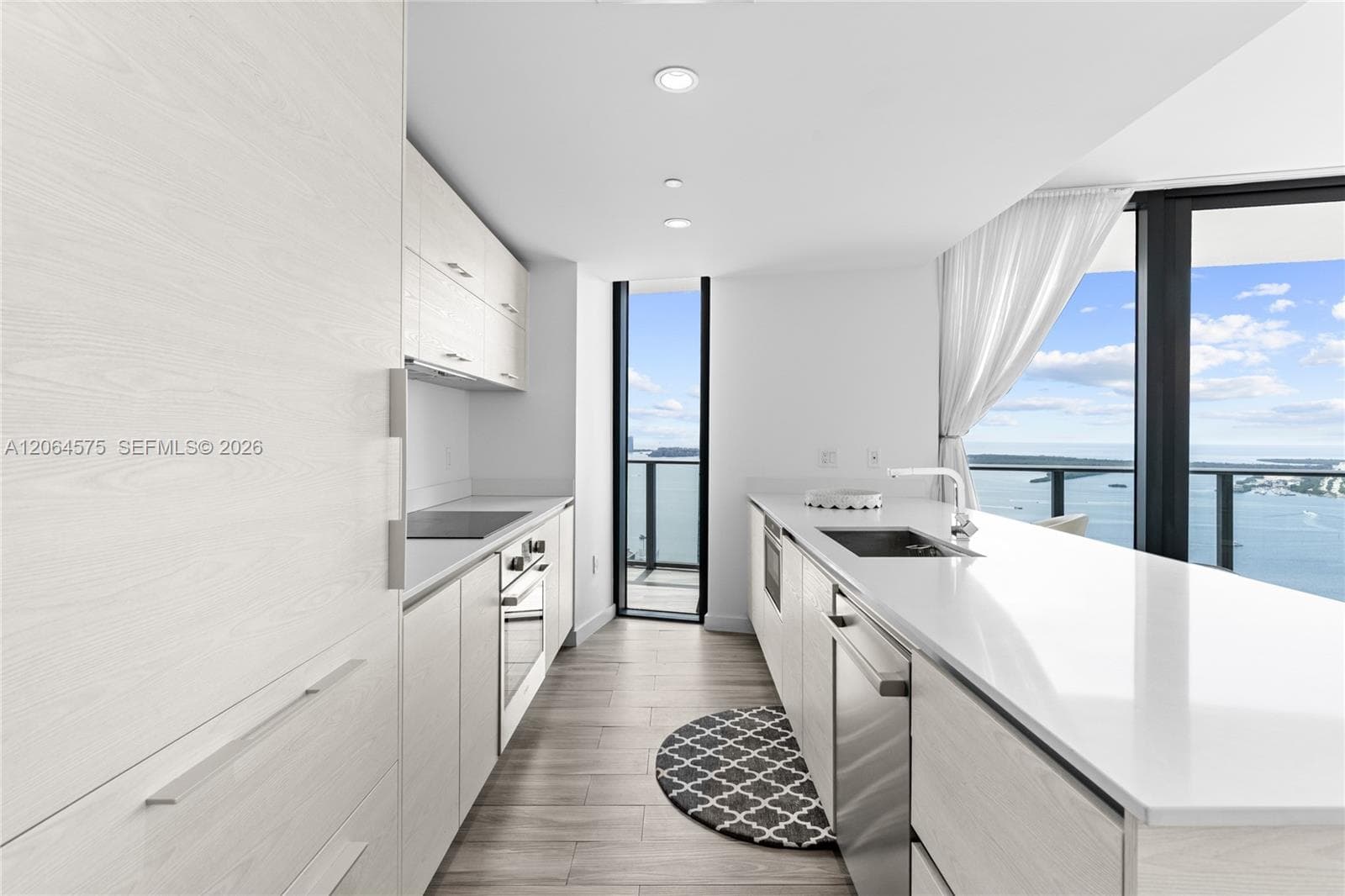 1300 S Miami Ave # 4505, Miami FL 33130 photo 3