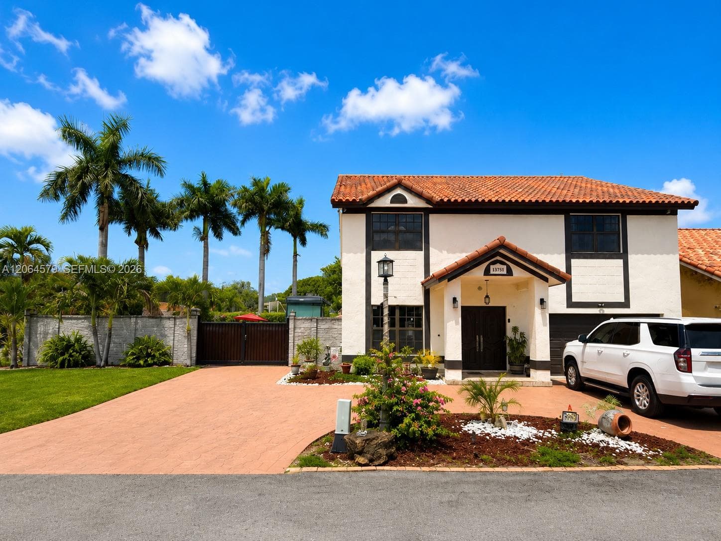 18758 NW 78th Pl, Hialeah FL 33015