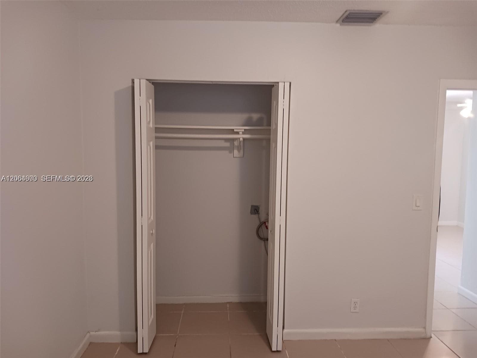 214 SE 8th St # 3, Hallandale Beach FL 33009 photo 5