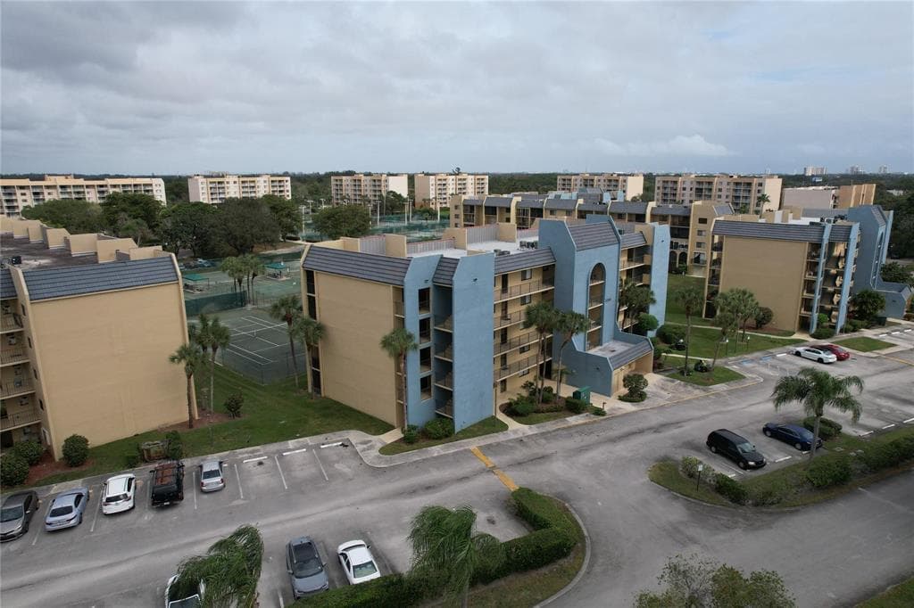 2788 TENNIS CLUB Drive # 101, West Palm Beach FL 33417 photo 2