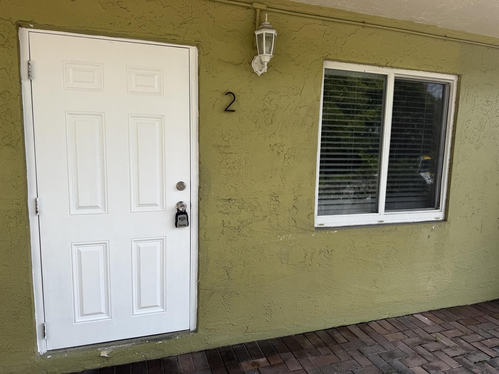 1151 NE 16th Court # 2, Fort Lauderdale, FL 33305