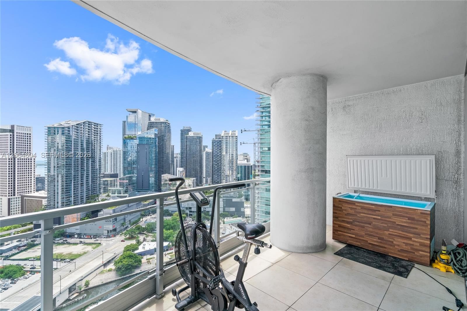 90 SW 3rd St # 3504, Miami FL 33130 photo 4