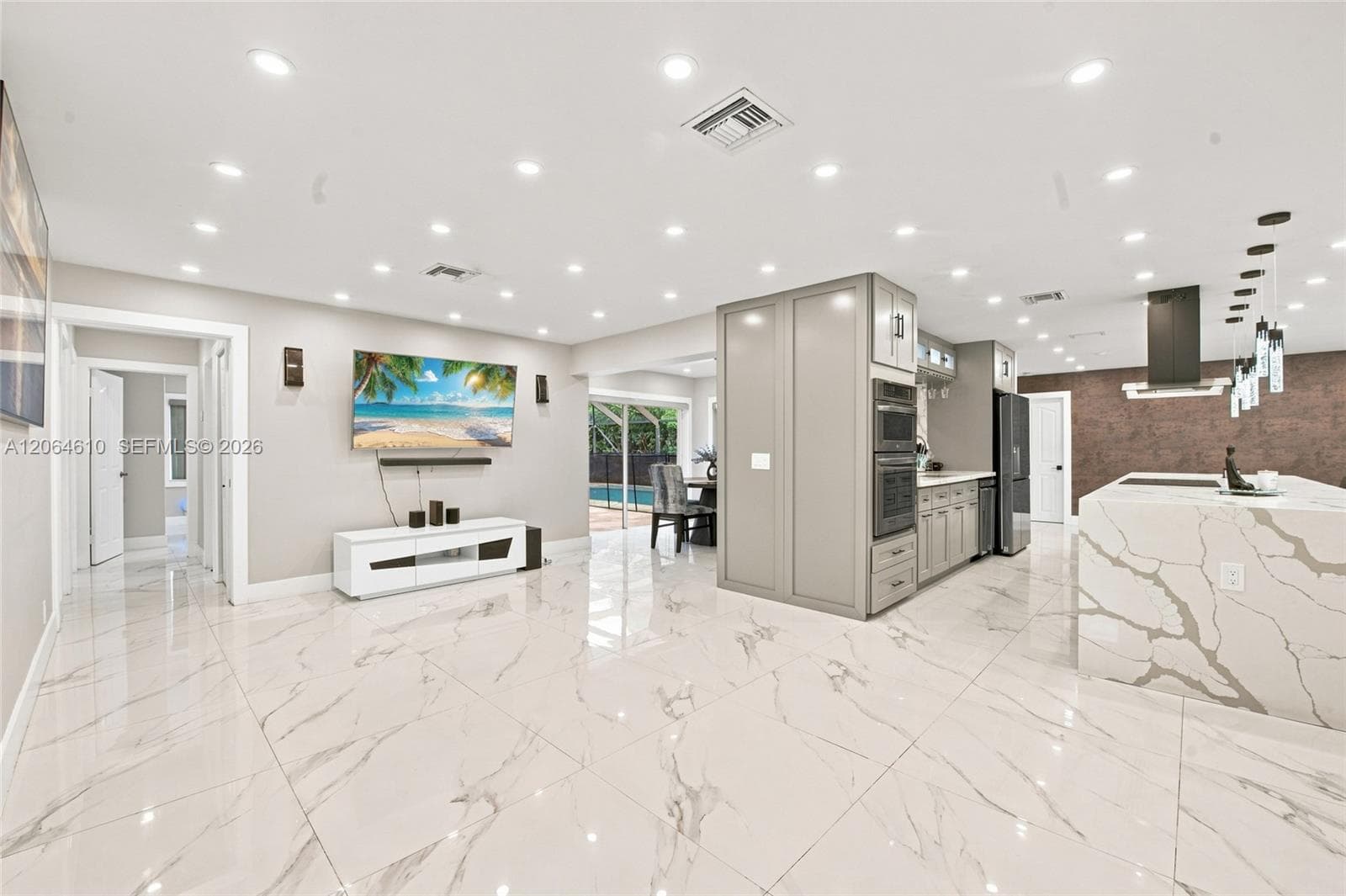 821 Ramblewood Dr, Coral Springs FL 33071 photo 4