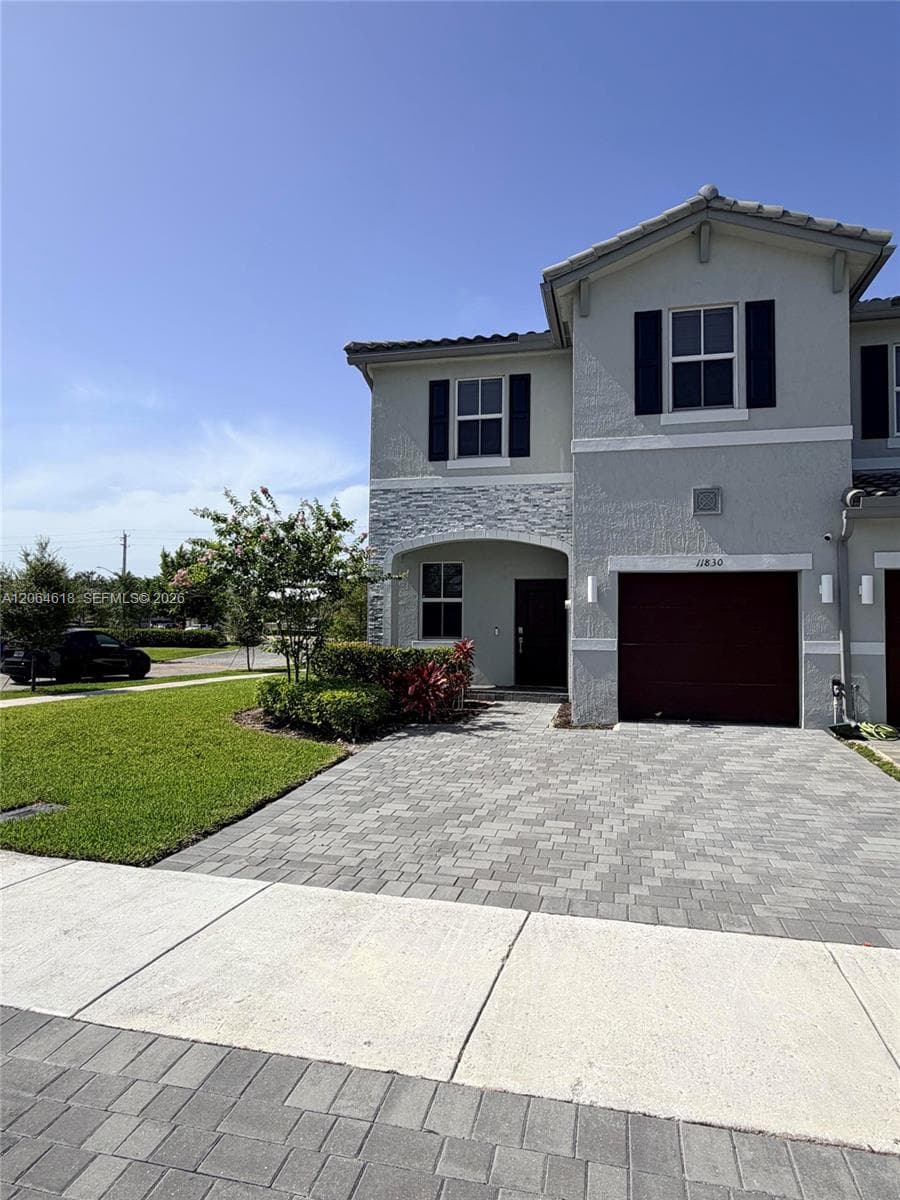 11830 NW 46th St, Coral Springs FL 33076 photo 2
