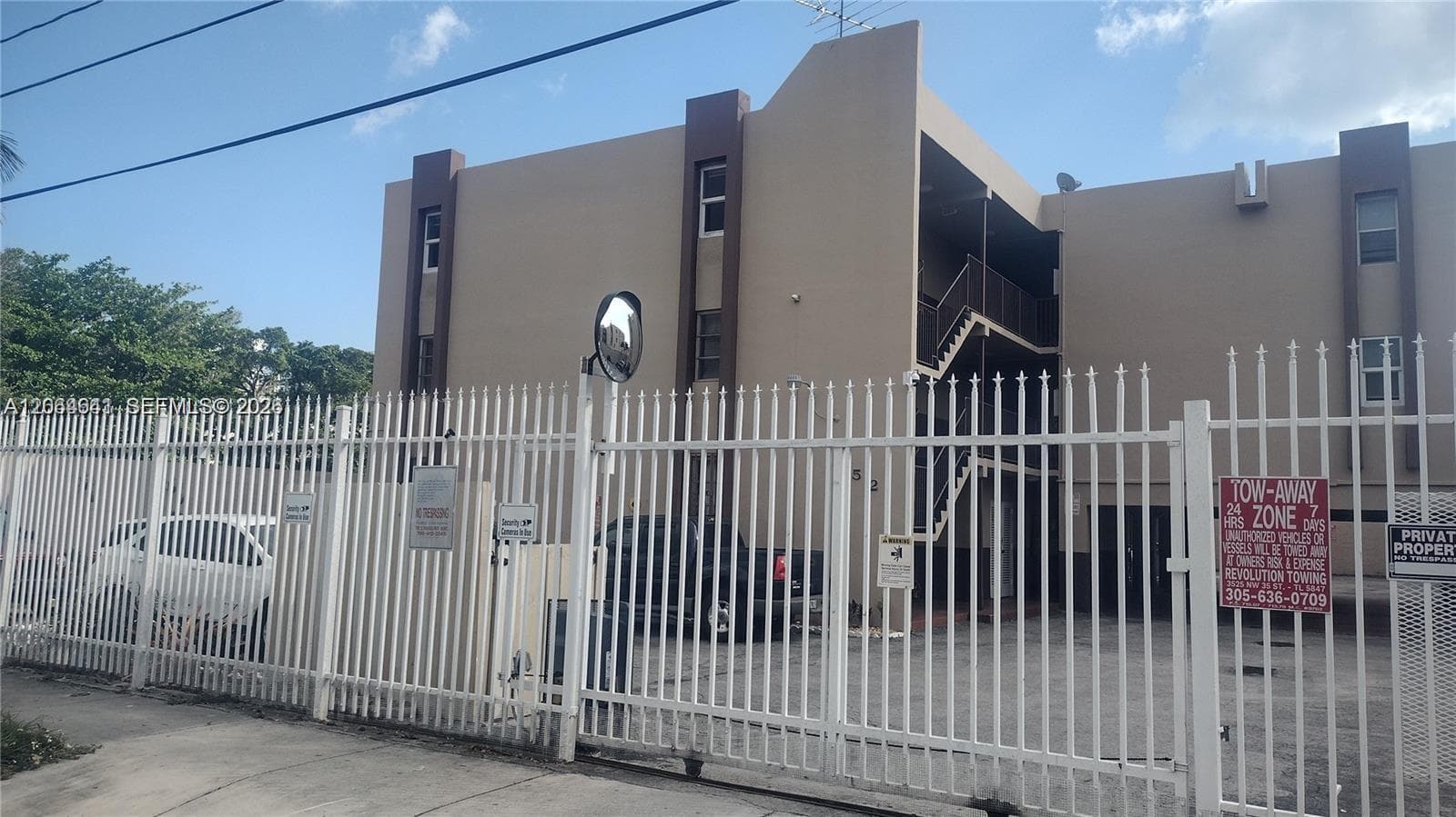 652 NW 3rd St # 305, Miami FL 33128