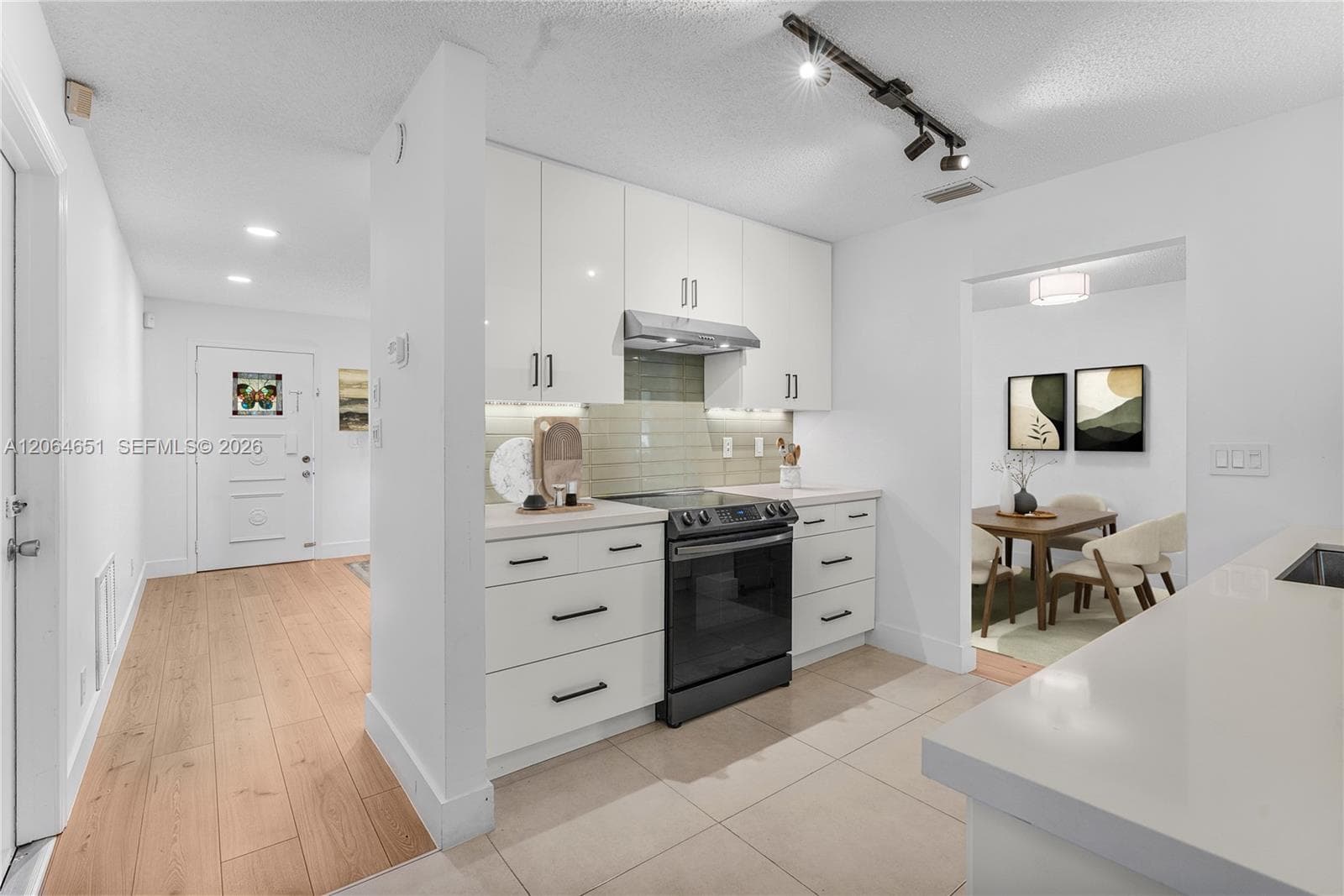 8830 NW 17th St, Plantation FL 33322 photo 3