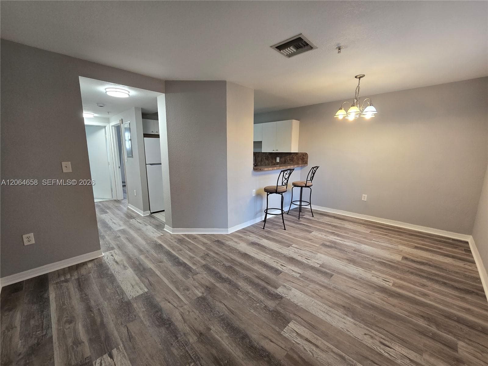 1627 NW 18th St # 403, Miami, FL 33125 photo 2