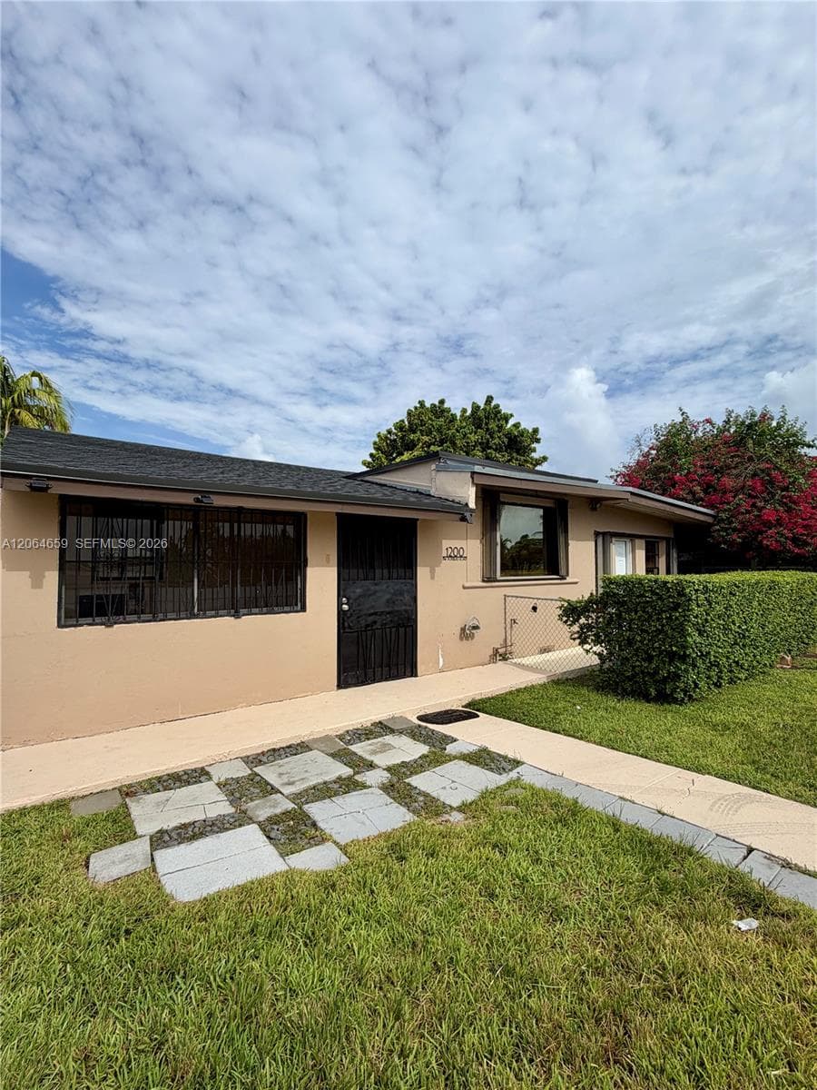 1200 NW 37th Ave # 2, Miami, FL 33125
