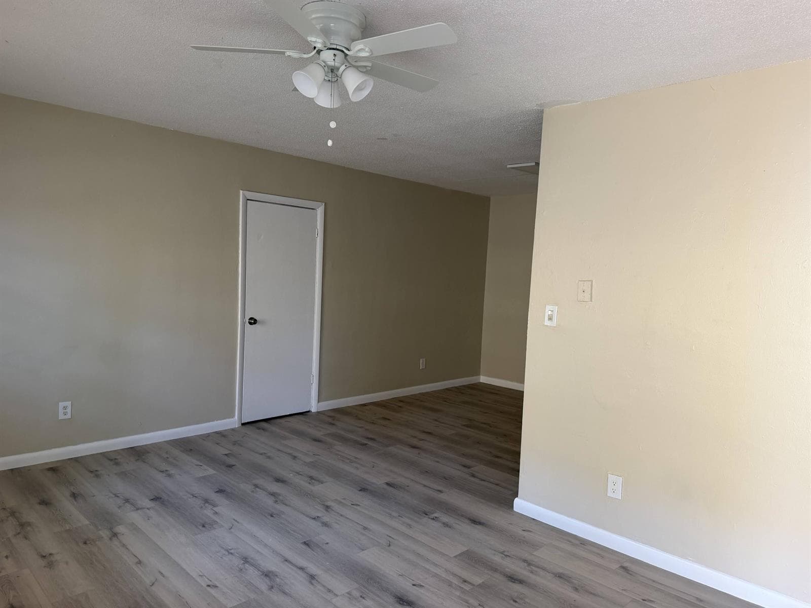 1004 NW 2nd Street # 1, Fort Lauderdale, FL 33311 photo 3