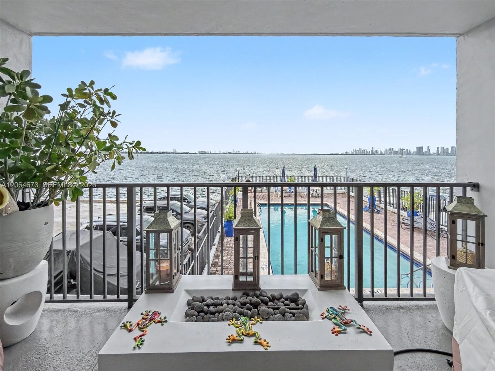 1820 S Treasure Dr # 203D, North Bay Village FL 33141 photo 3