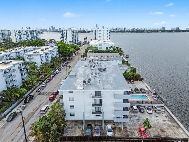 1820 S Treasure Dr # 203D, North Bay Village FL 33141