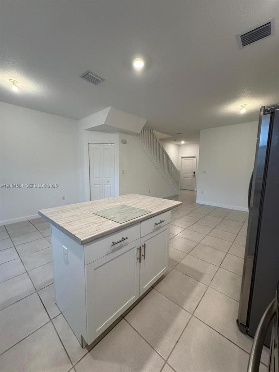 768 NE 206th Ter # 768, Miami FL 33179 photo 3