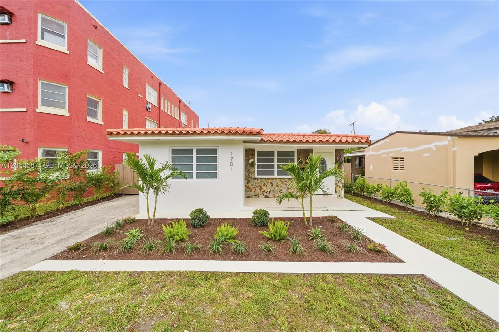 1781 SW 13th St, Miami FL 33145 photo 2