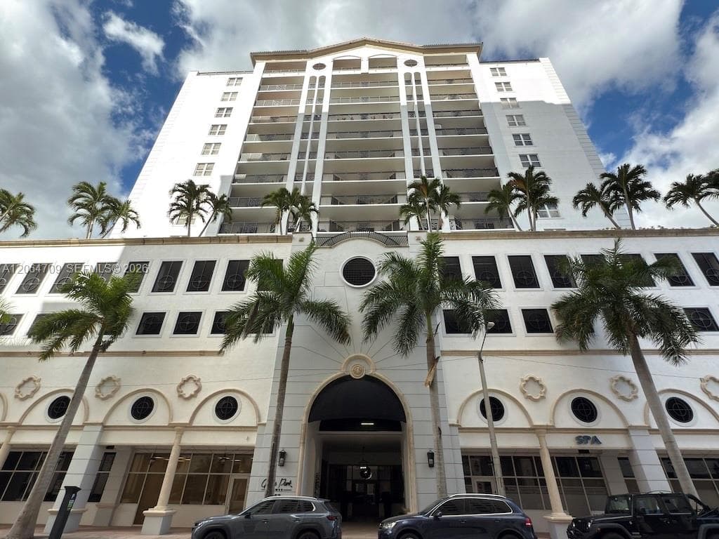 357 Almeria Ave # 103, Coral Gables FL 33134 photo 2