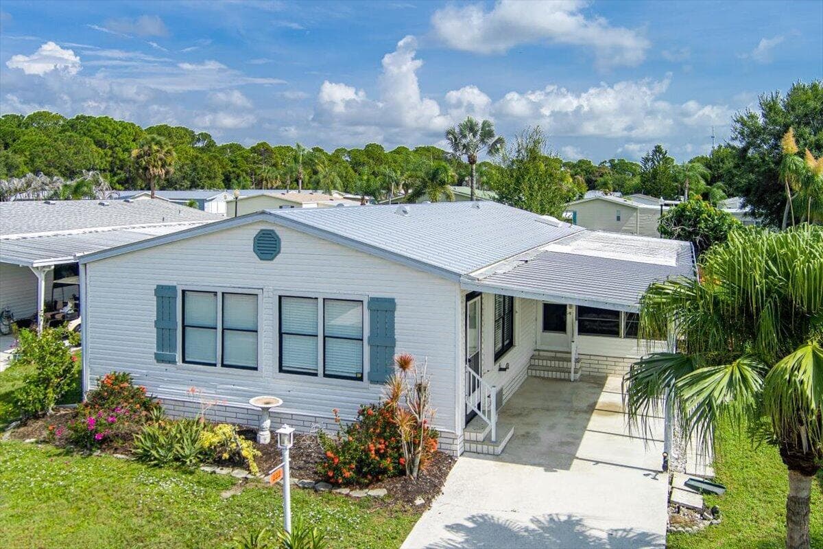 222 Sandy Bottom Place, Fort Pierce FL 34982 photo 2