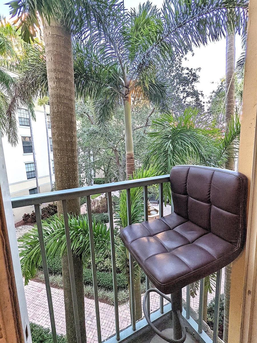 630 S Sapodilla Avenue # 308, West Palm Beach FL 33401 photo 3