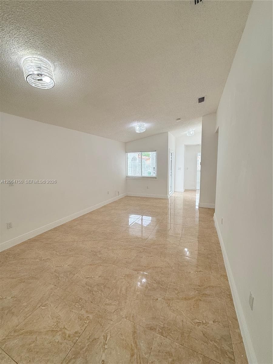 2854 W 75th Ter, Hialeah FL 33018 photo 5