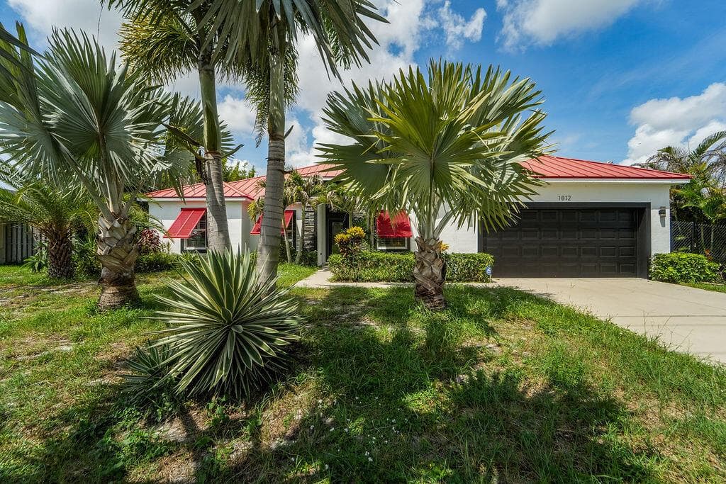 1812 SE FALLON Drive, Port St. Lucie FL 34983