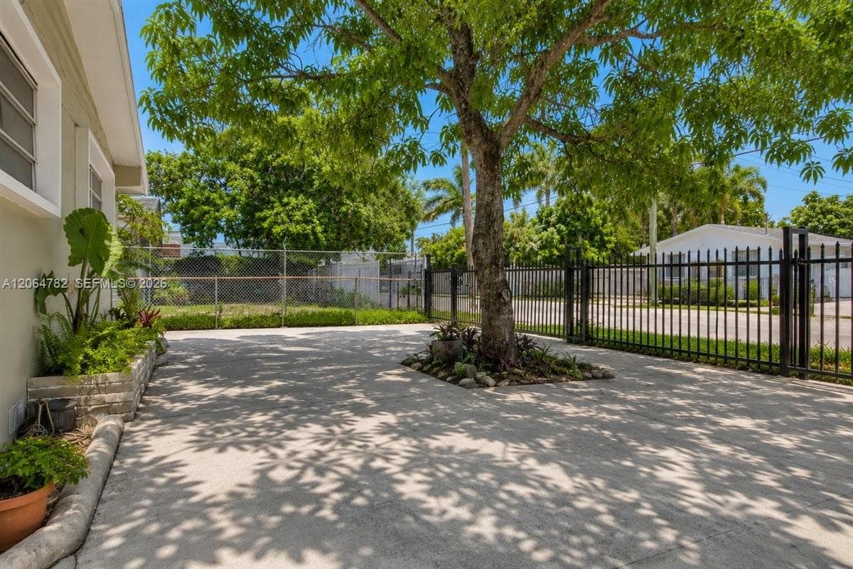 355 NE 55th Ter # 1, Miami, FL 33137 photo 3