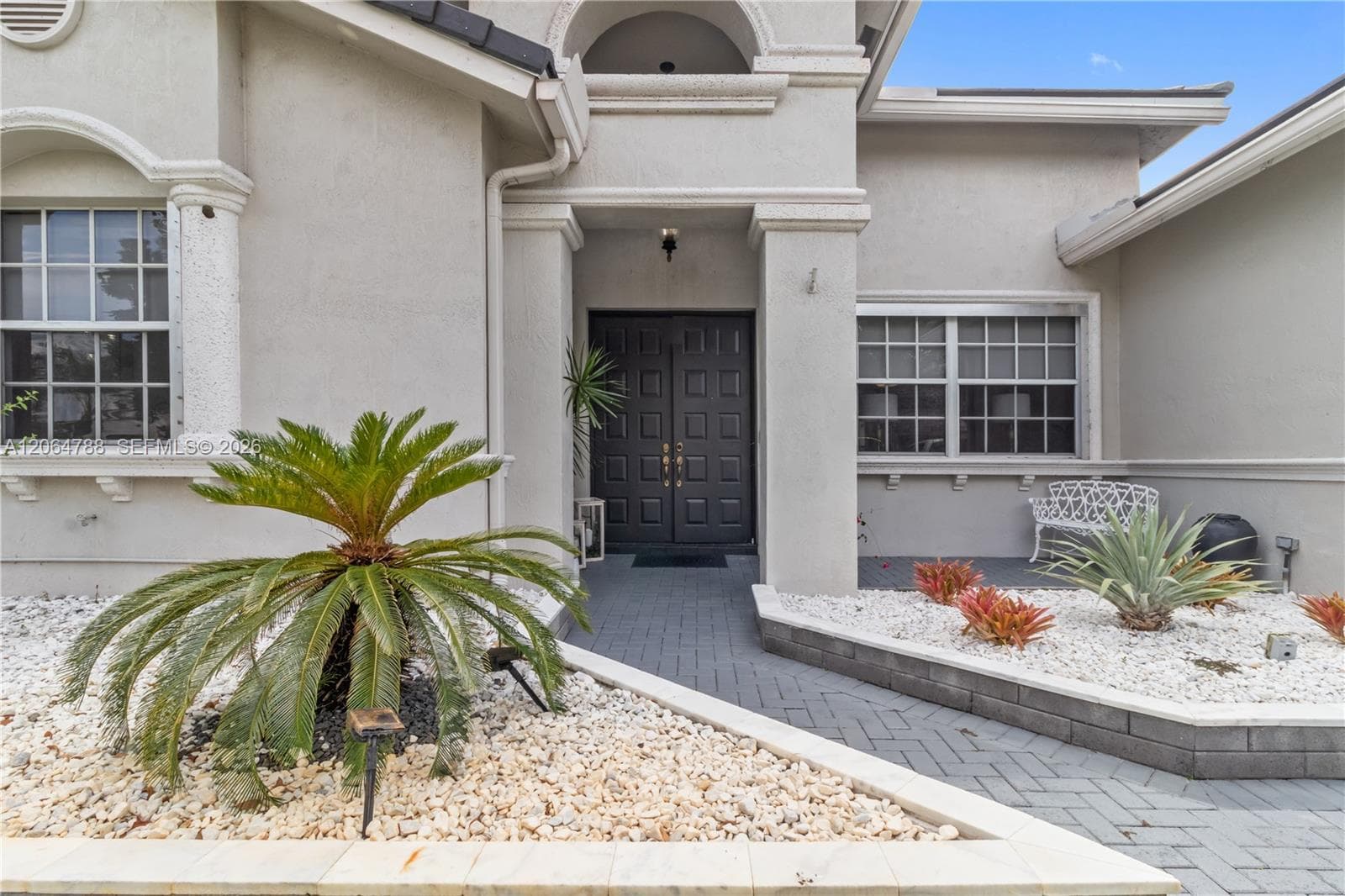 1046 SW 159th Way, Pembroke Pines FL 33027 photo 3