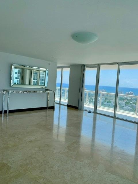 450 Alton Rd # 2207, Miami Beach, FL 33139 photo 2