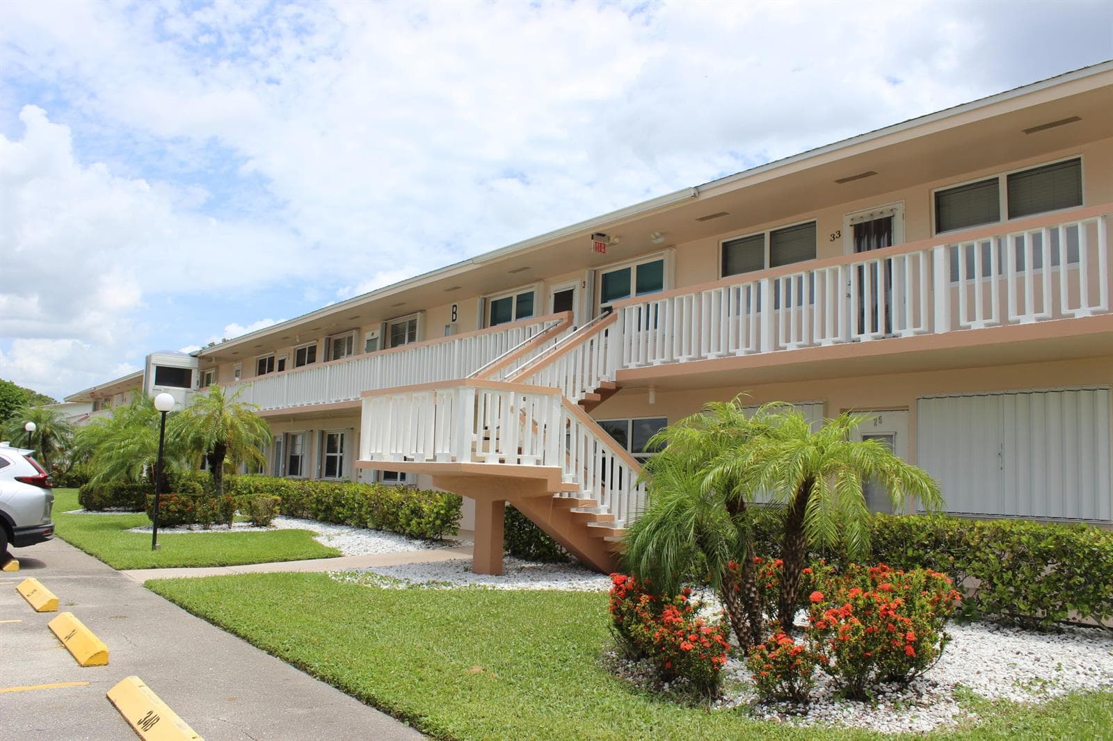 35 SOMERSET B # 35, West Palm Beach FL 33417