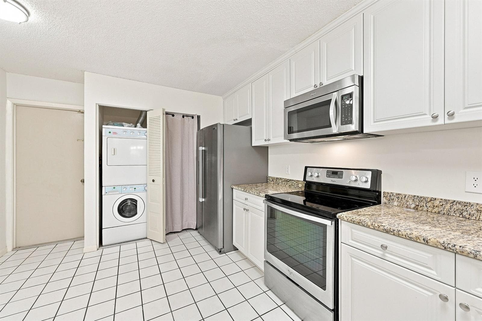 9825 NW 1ST Court, Plantation FL 33324 photo 4