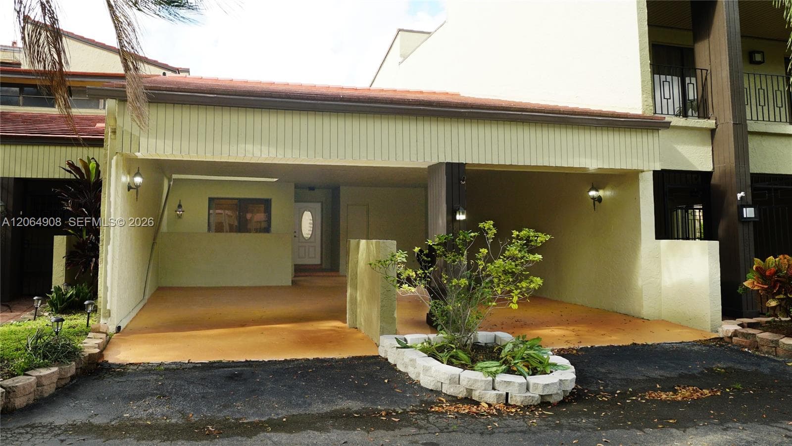 3823 Estepona Ave, Doral FL 33178