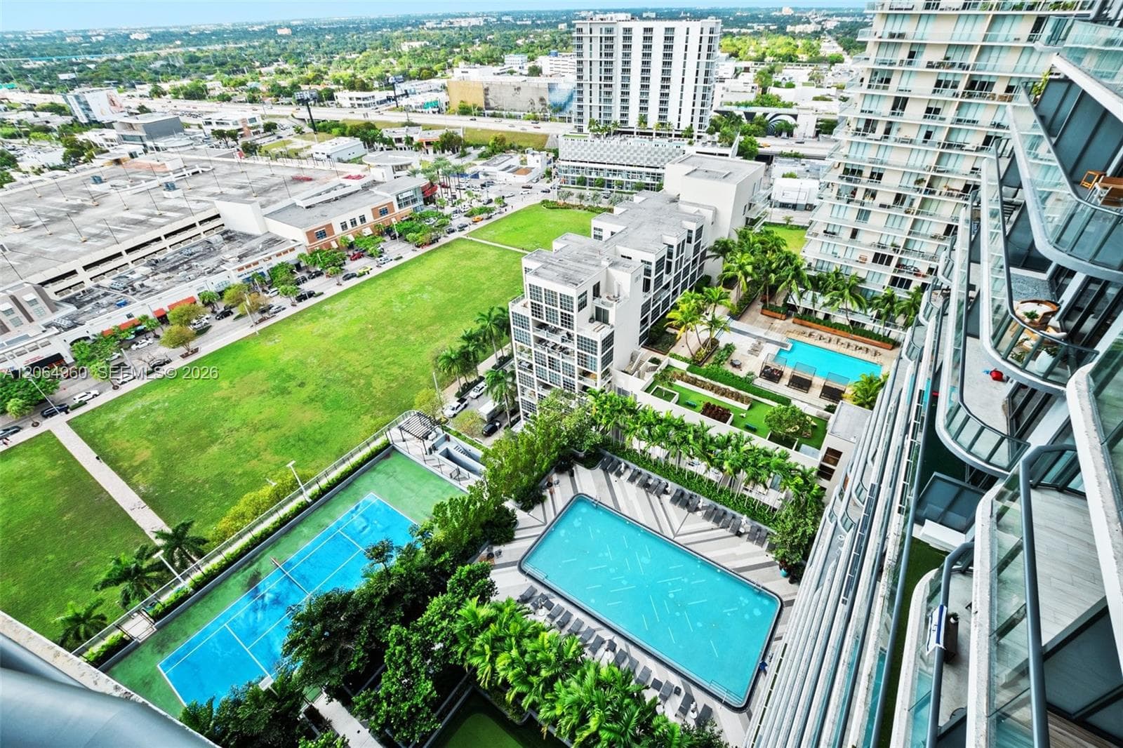 121 NE 34th St # 2409, Miami, FL 33137 photo 3