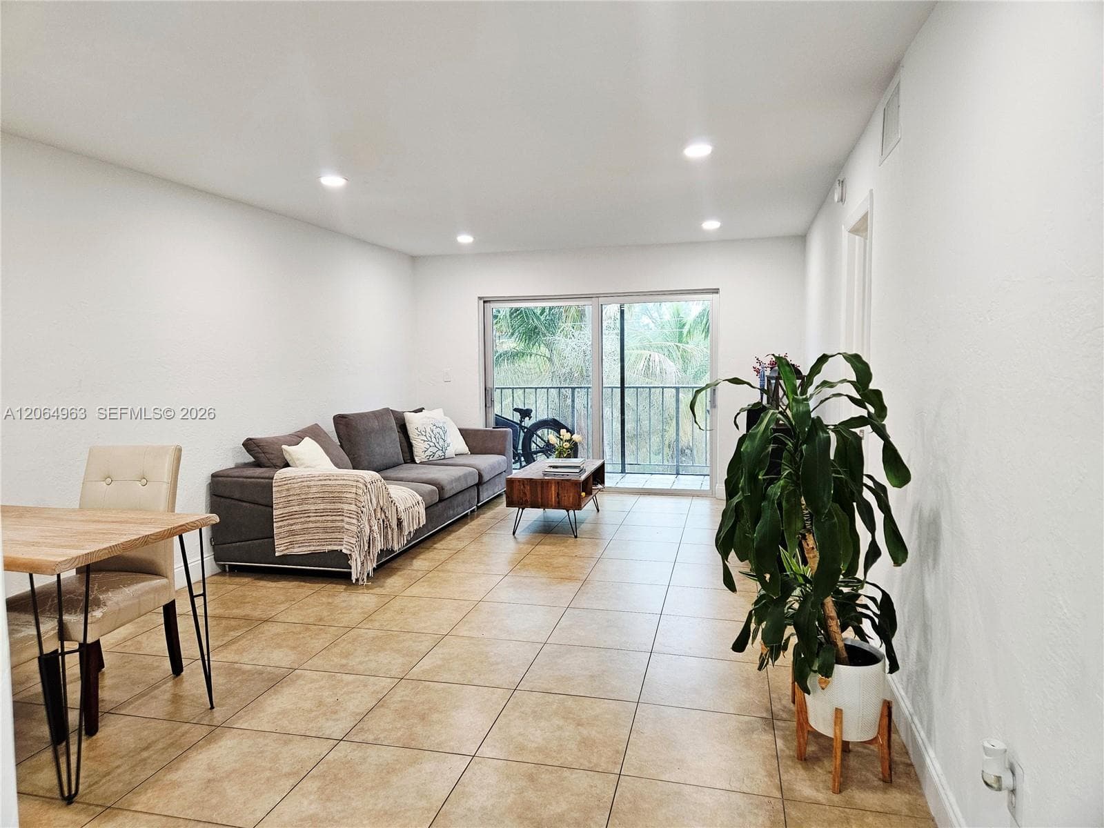 2620 NE 135th St # 426, North Miami FL 33181 photo 4