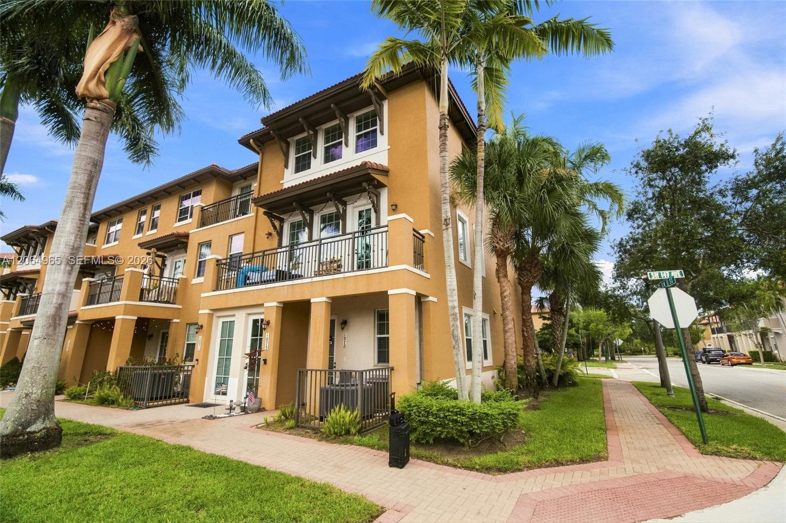 1075 SW 147 Ave # 5601, Pembroke Pines FL 33027 photo 3