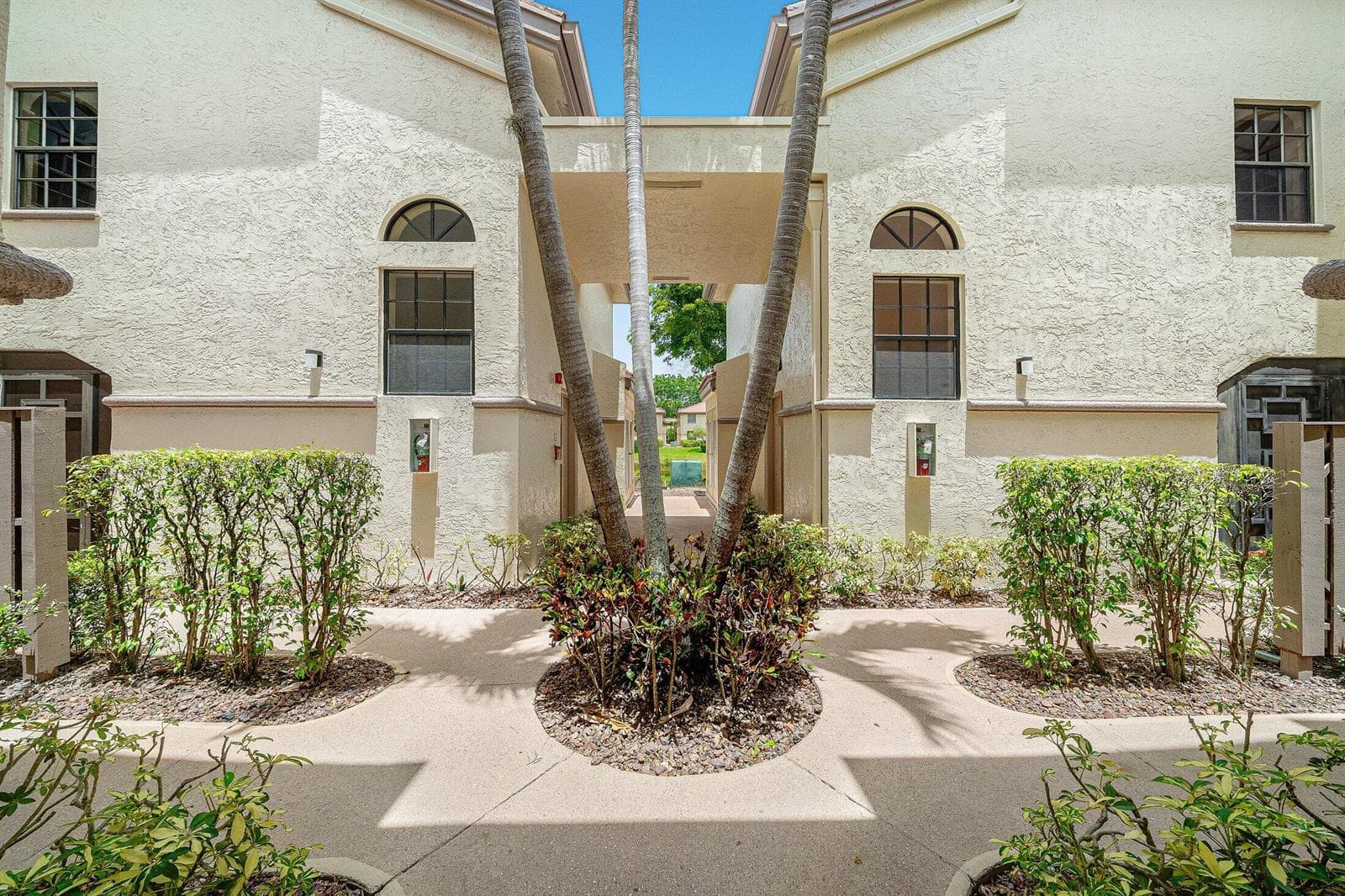 5115 Europa Drive # L, Boynton Beach FL 33437
