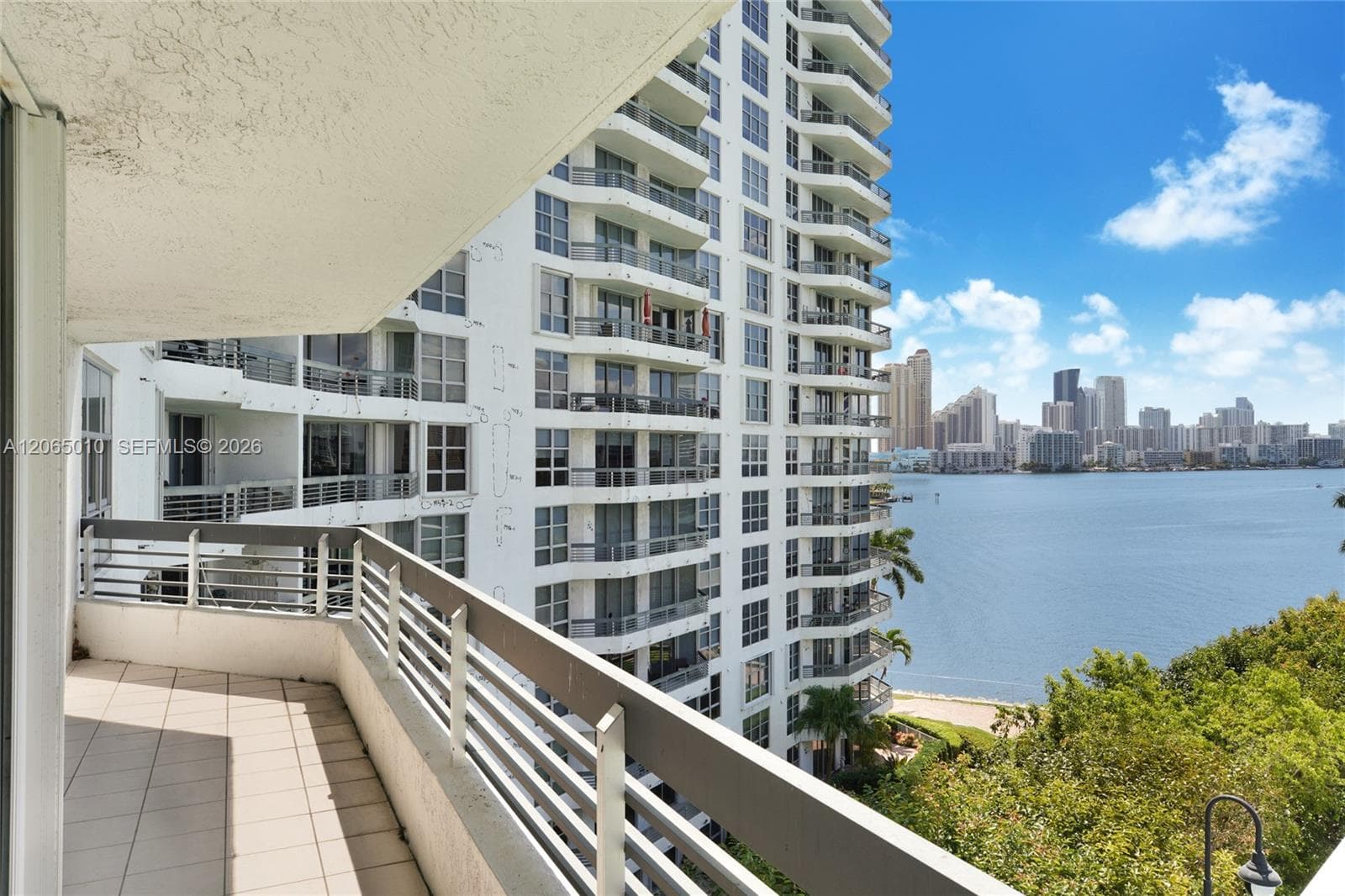 19101 NE 36th Ct # 705, Aventura FL 33180 photo 4