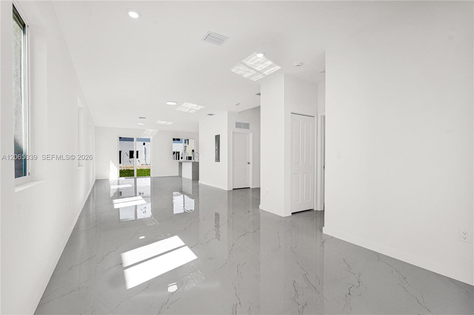 22555 SW 125th Ave, Miami FL 33170 photo 5
