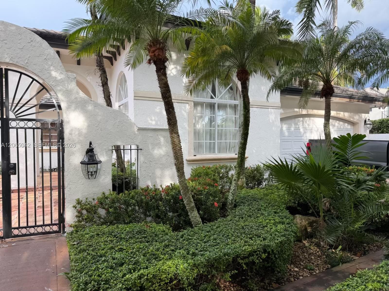 15901 NW 83rd Pl, Miami Lakes FL 33016 photo 5