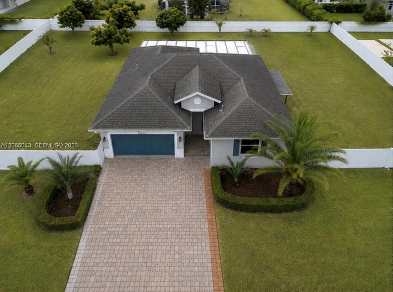 30662 SW 193rd Ct, Homestead FL 33030 photo 2
