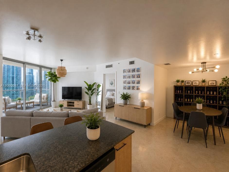 350 S Miami Ave # 2904, Miami FL 33130 photo 2