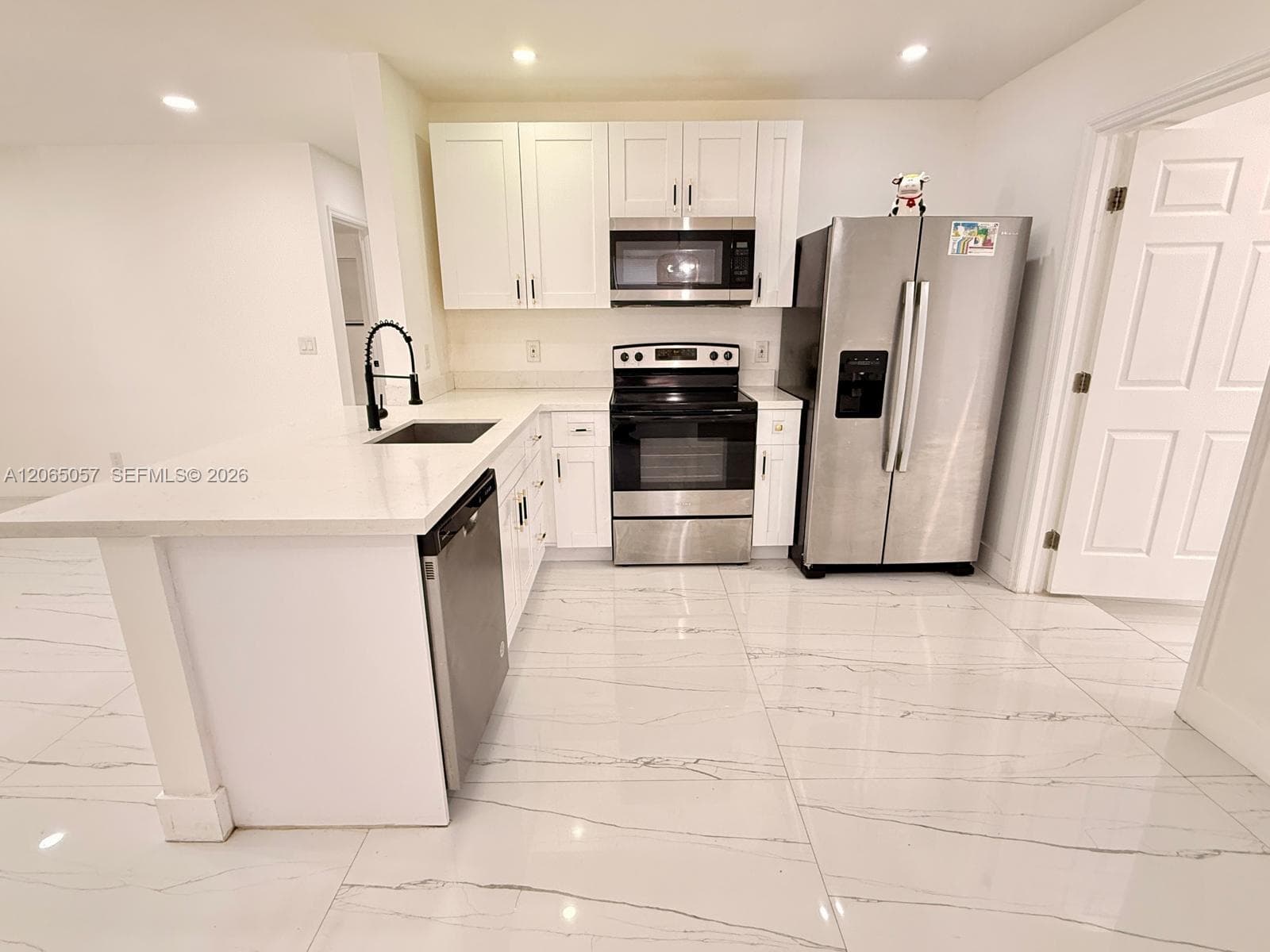 4088 SW 51st St # A, Dania Beach FL 33314 photo 2