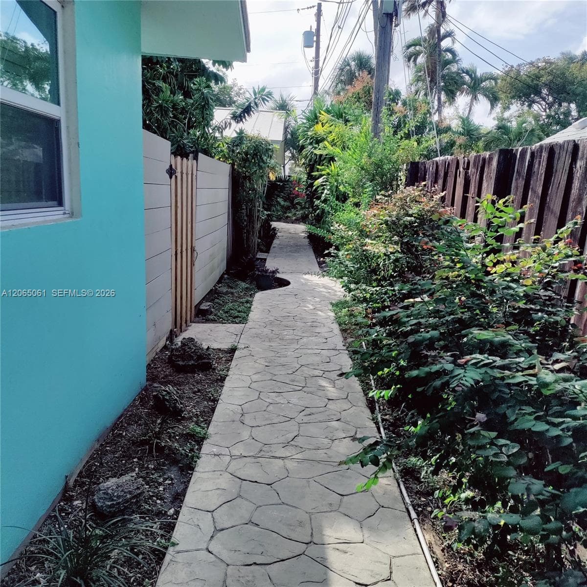123-125 SW 19th Ave 1-3, Fort Lauderdale FL 33312 photo 5