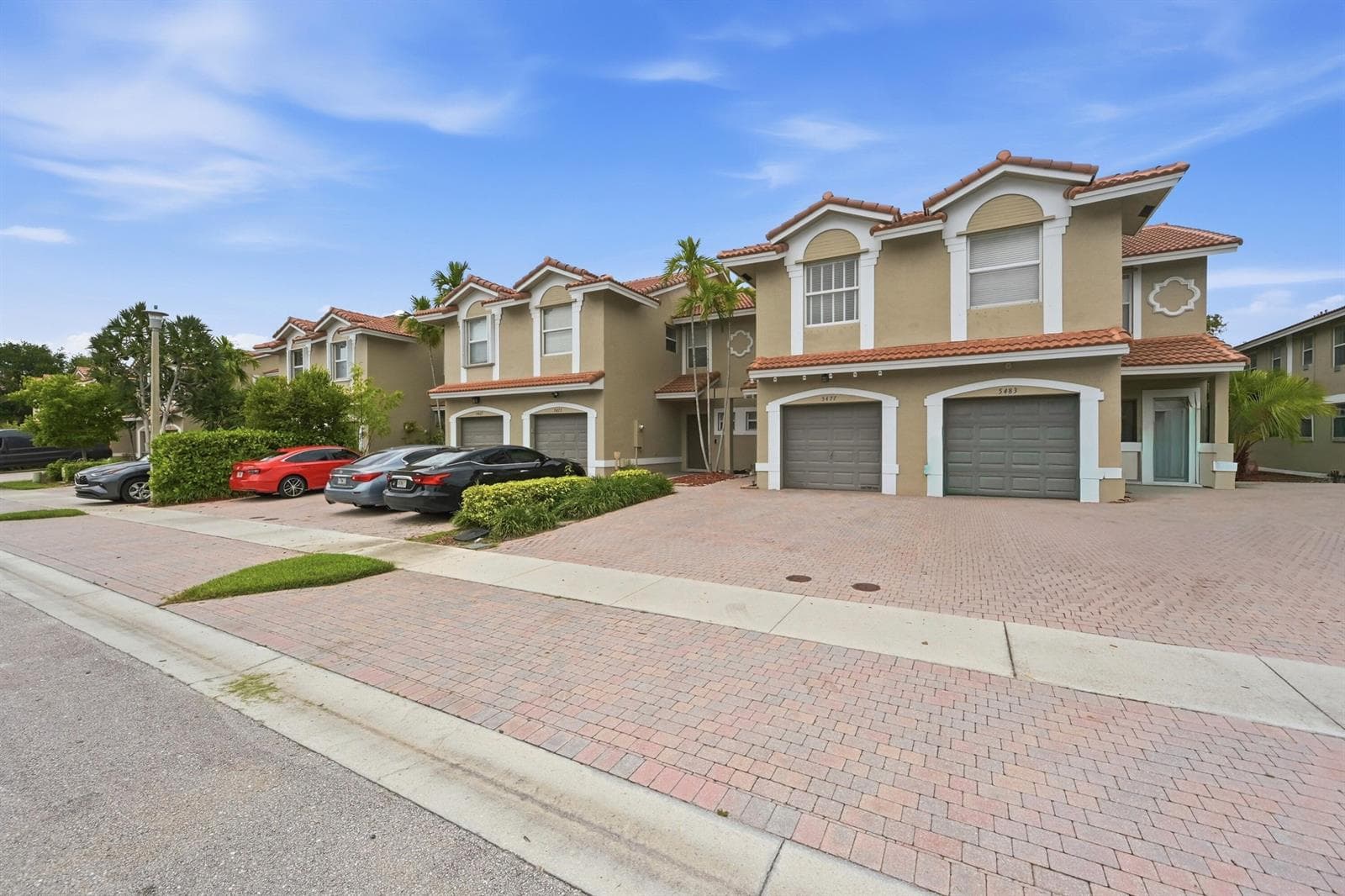 5477 NW 90th Terrace, Sunrise FL 33351 photo 2