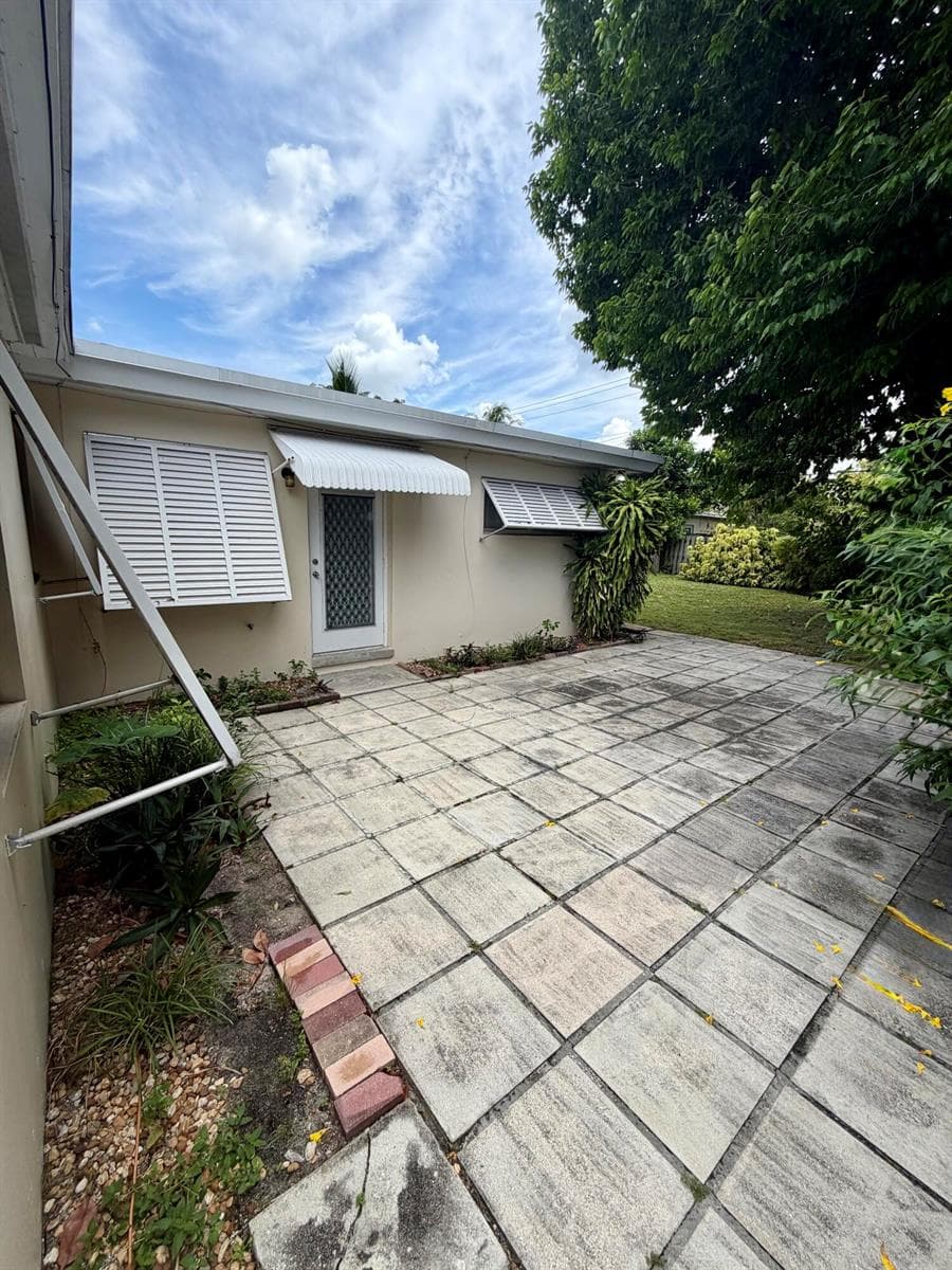 1228 NE 13TH Avenue, Fort Lauderdale FL 33304 photo 5