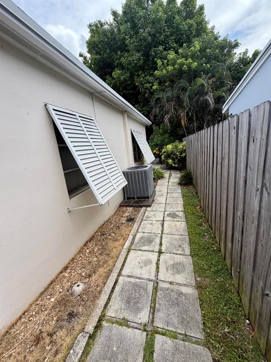 1228 NE 13TH Avenue, Fort Lauderdale FL 33304 photo 4