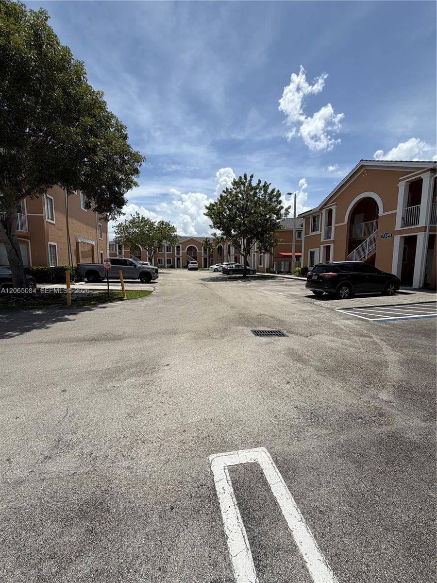 7130 NW 177th St # 207-8, Hialeah FL 33015 photo 3
