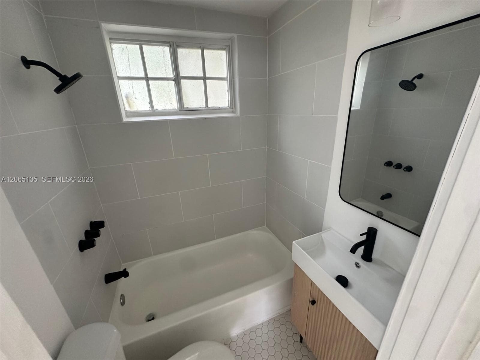 553 NE 65th St # 2, Miami, FL 33138 photo 4