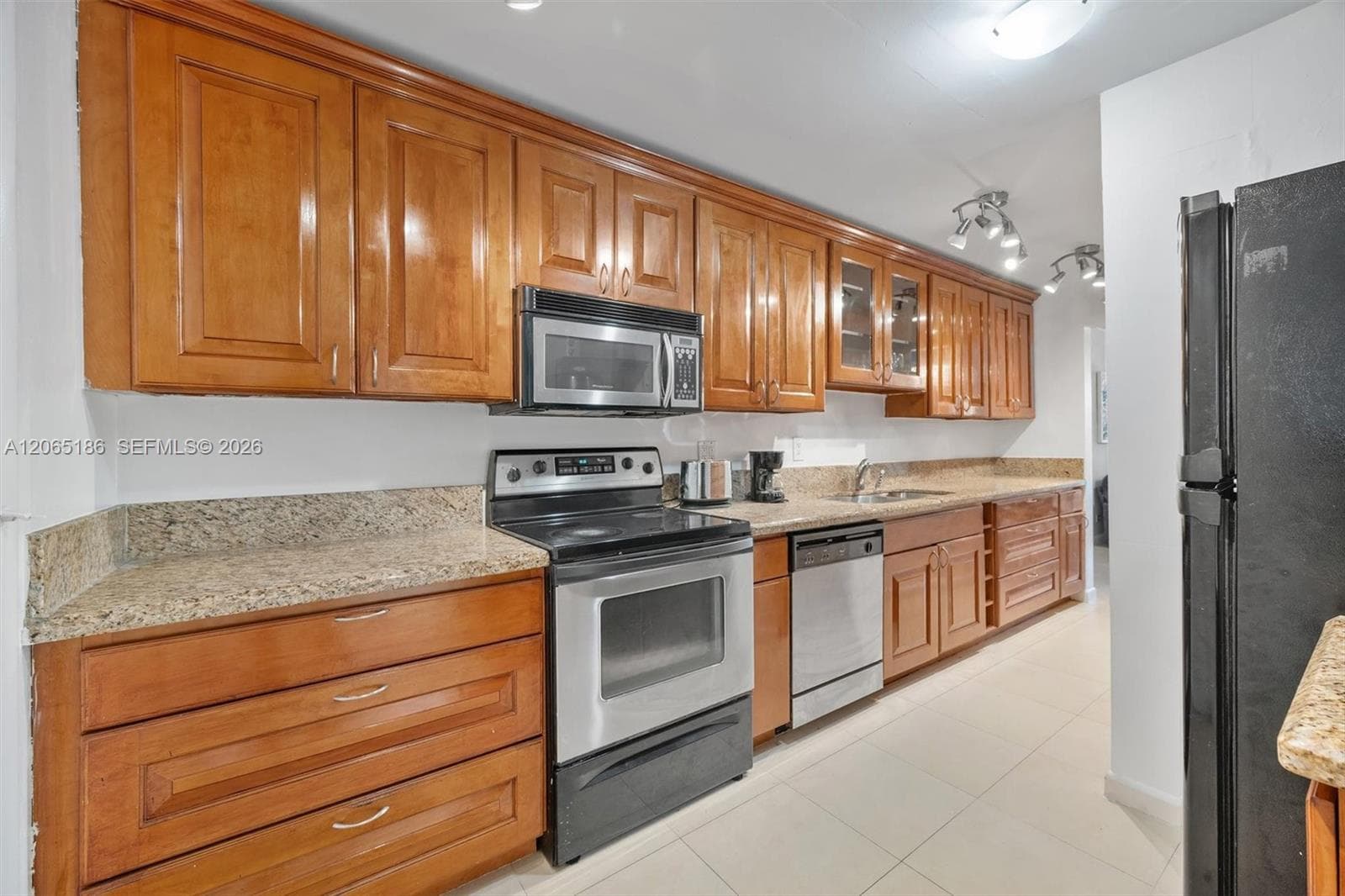 3660 NE 166th St # 307, North Miami Beach FL 33160 photo 3