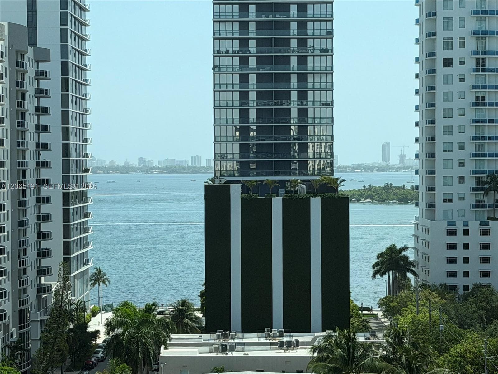 2275 Biscayne Blvd # 1004, Miami, FL 33137