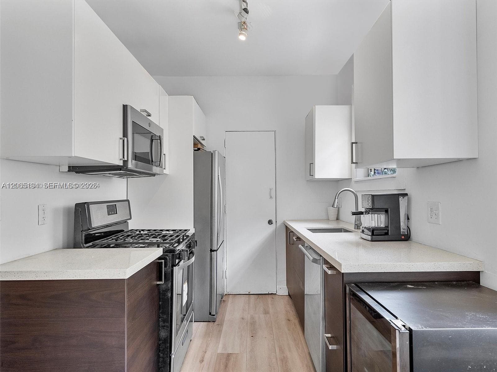 1535 Meridian Ave # 2, Miami Beach FL 33139 photo 4