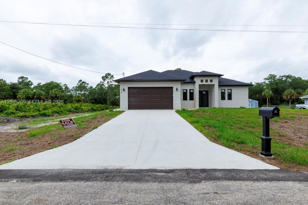 615 Broadway Ave, Lehigh Acres FL 33972 photo 2