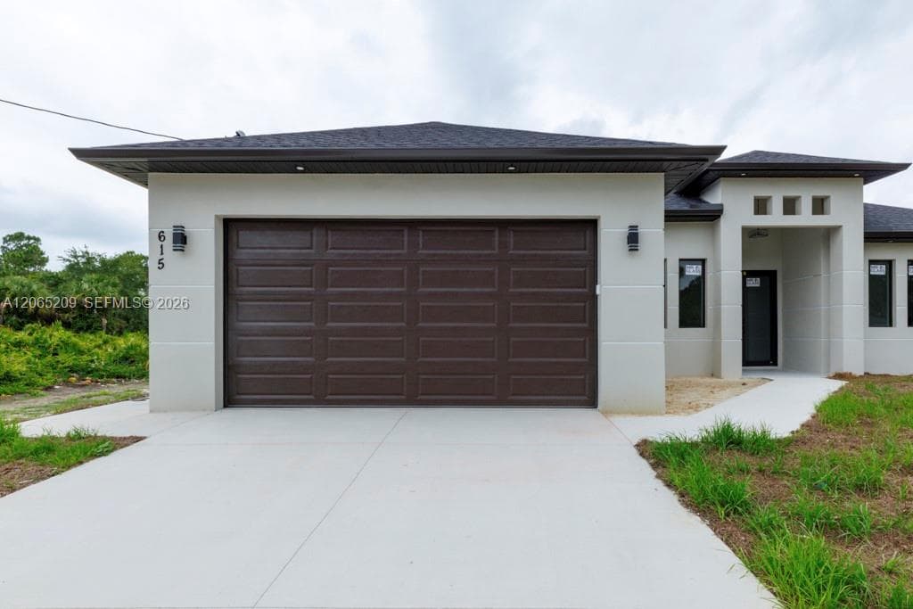 615 Broadway Ave, Lehigh Acres FL 33972